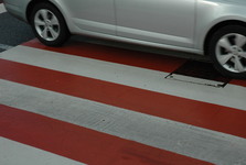 Zklidnit dopravu a zvýšit bezpečnost dětí i chodců. Cíl rekonstrukce ulice před ZŠ Komenského je splněn Zklidnit dopravu a zvýšit bezpečnost dětí i chodců. Cíl rekonstrukce ulice před ZŠ Komenského je splněn